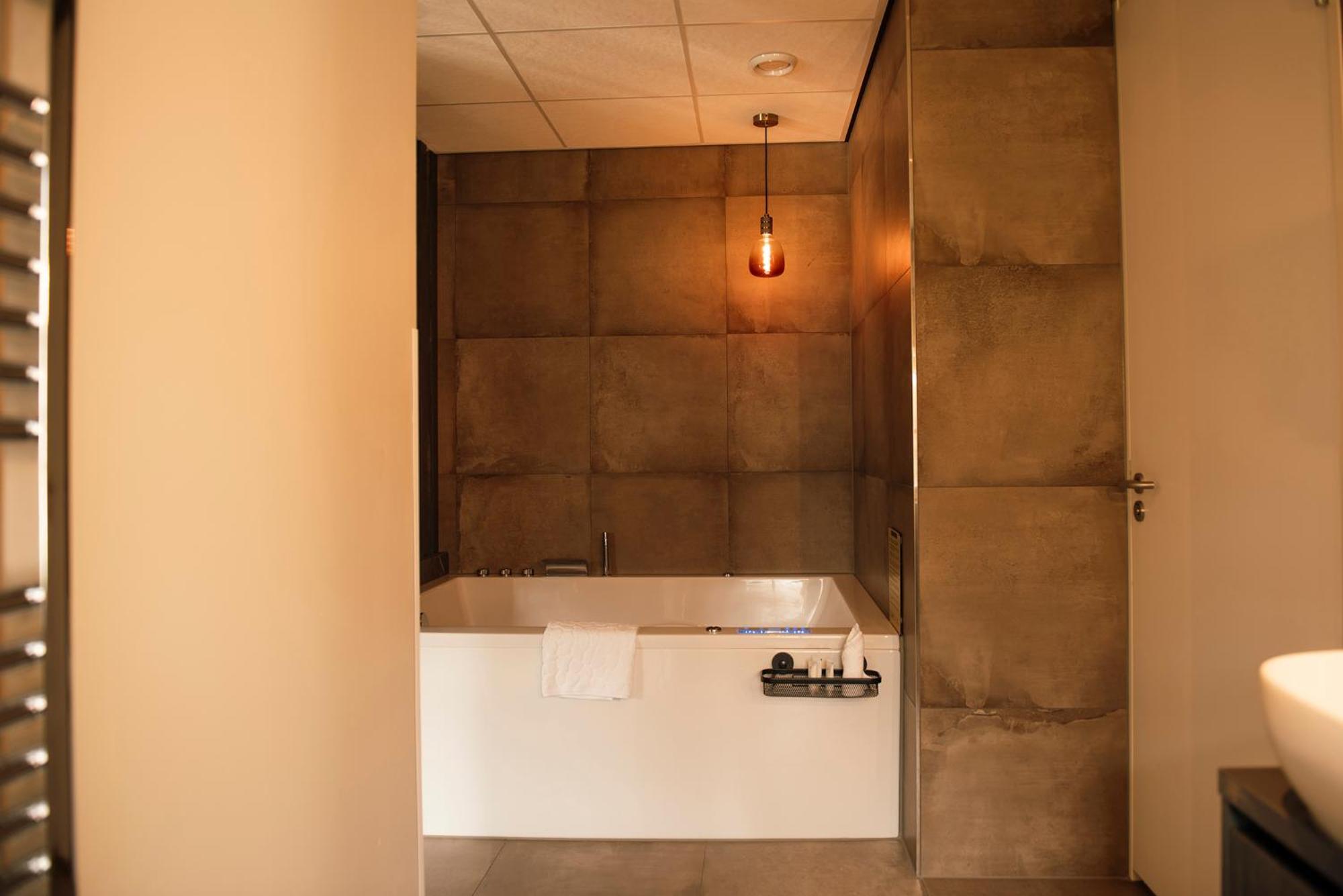 Hotel De Kastanjefabriek 아이버겐 외부 사진